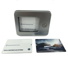 卡片形U盘 - BMW